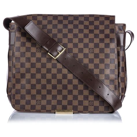 sac besace louis vuitton femme|sacs louis vuitton.